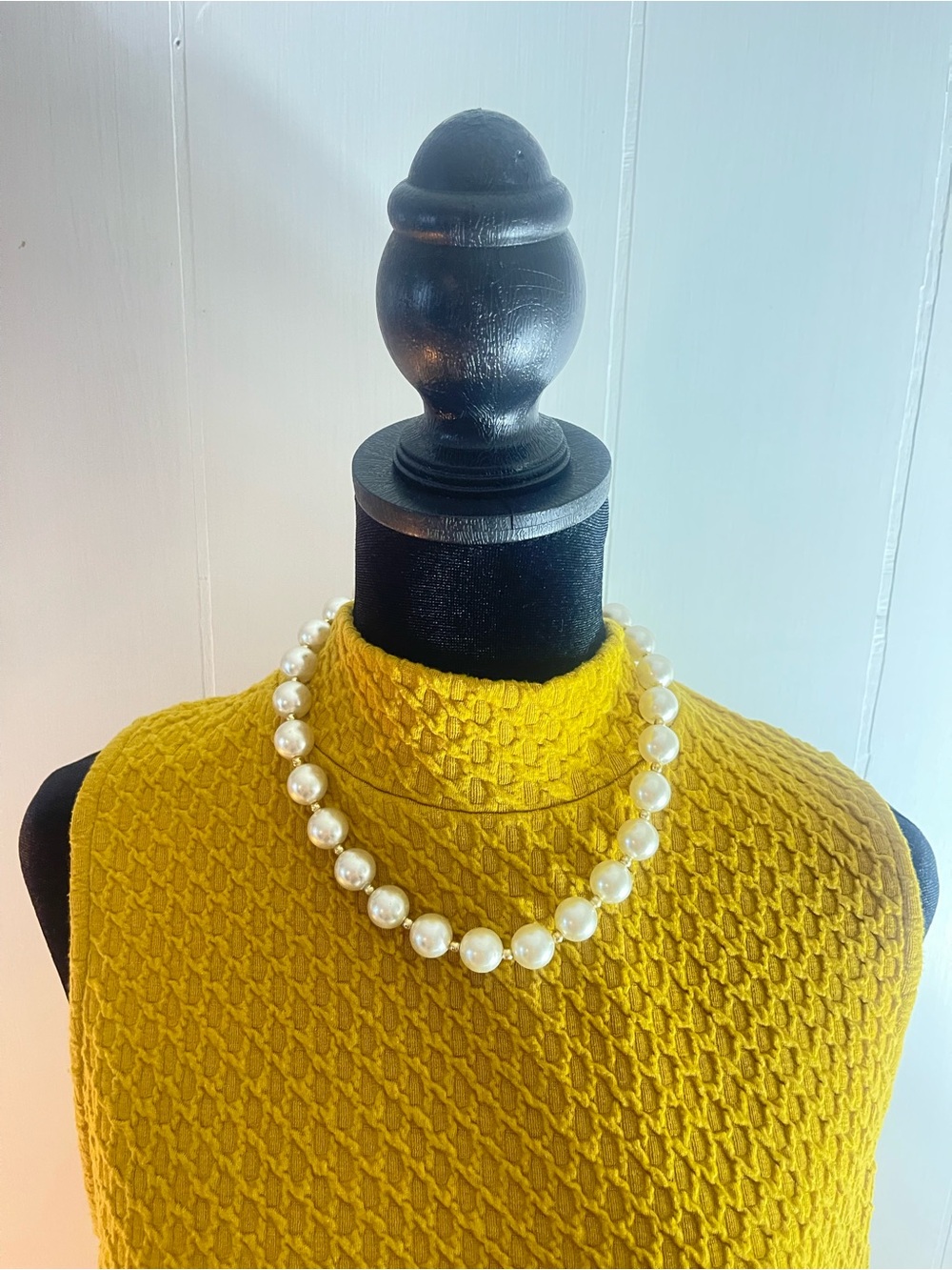 Classic Ivory Pearl Necklace. Large pearls look with gold.